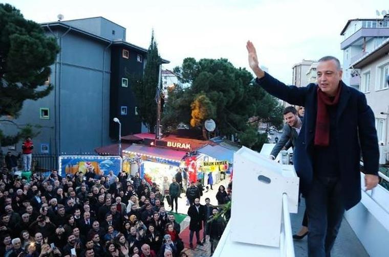 Battal İlgezdi'ye yoğun ilgi