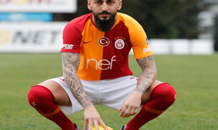 Yunan yıldız resmen Galatasaray'da