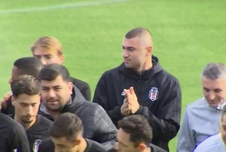 Burak Yılmaz formayı giydi, antrenmana çıktı