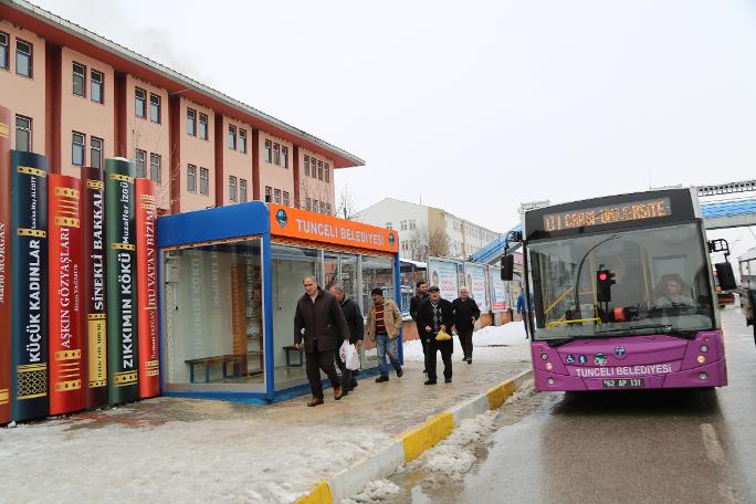 Tunceli'de klimalı otobüs durakları kuruldu