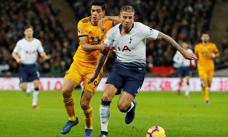 Tottenham, Alderweireld'ın sözleşmesini uzattı