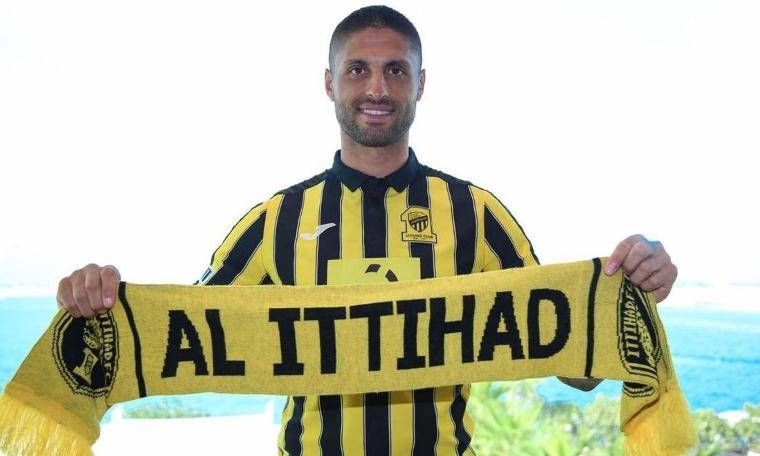 Al-İtthad'dan flaş stoper transferi