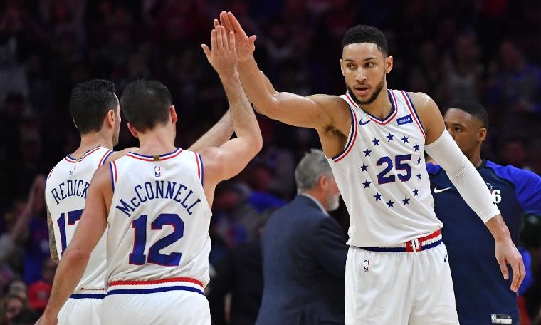 Sixers, Mavericks'i devirdi