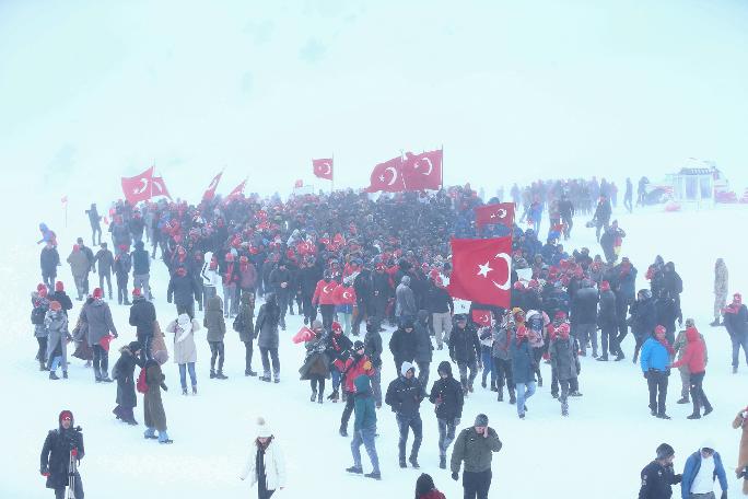 Sarıkamış şehitleri anıldı: Kuyruğun sonu görünmedi