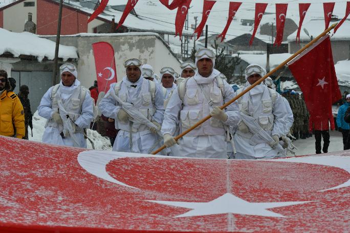 Sarıkamış şehitleri anıldı: Kuyruğun sonu görünmedi