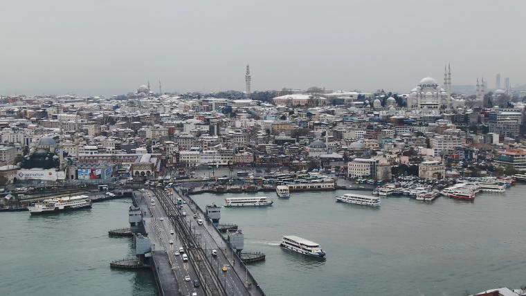 İstanbul’u kaplayan beyaz örtü havadan görüntülendi