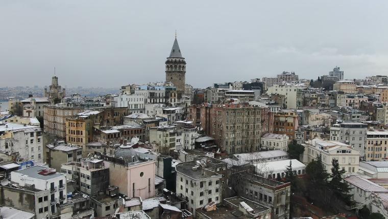 İstanbul’u kaplayan beyaz örtü havadan görüntülendi