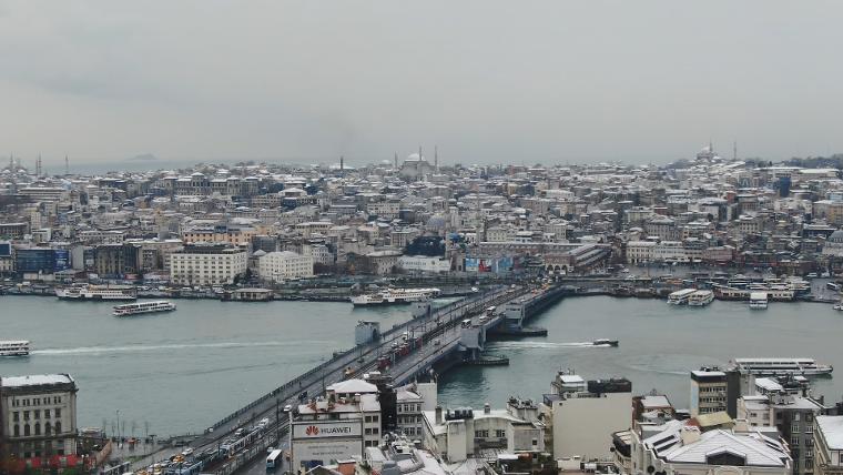 İstanbul’u kaplayan beyaz örtü havadan görüntülendi