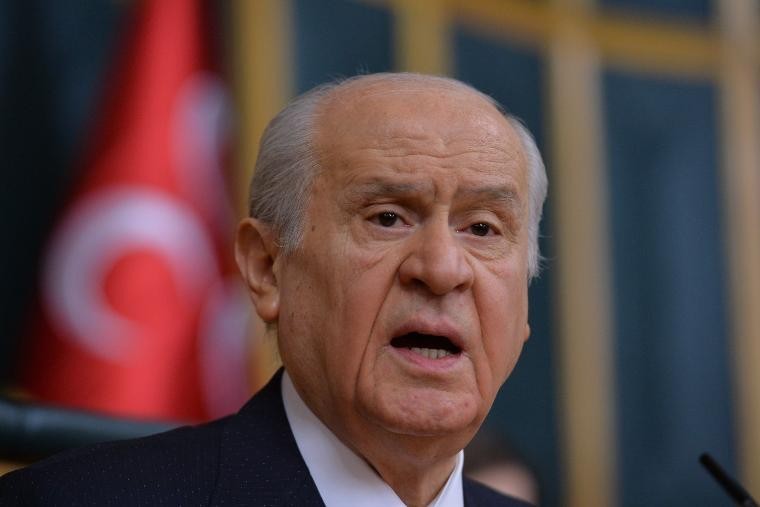 Taksim'de açılan ÖSO bayrağına Bahçeli'den tepki