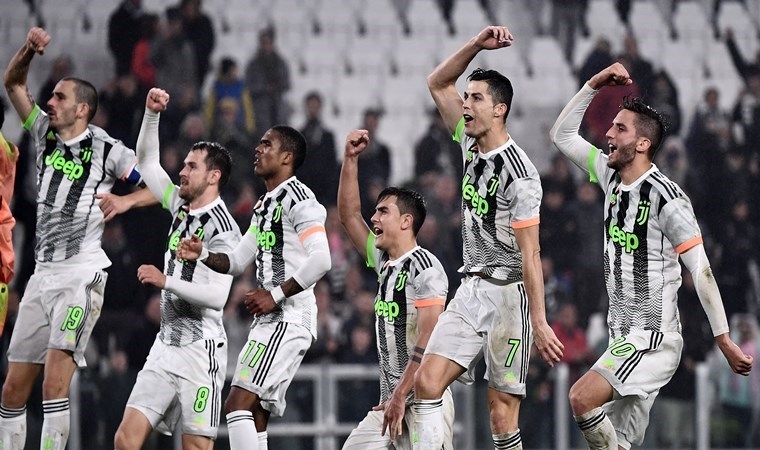 Juventus son dakikada güldü