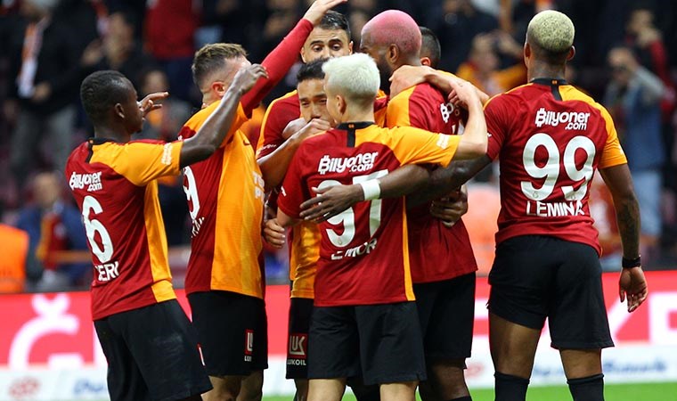 Galatasaray, 'yara sardı'