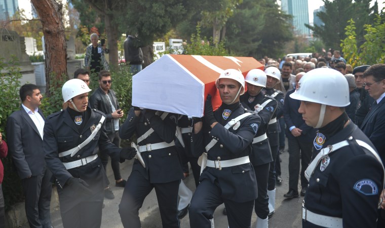 ‘Hocaların Hocası’ Mümtaz Soysal son yolculuğuna uğurlandı