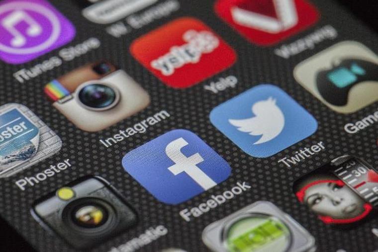 Twitter, Facebook ve Instagram'da binlerce hesap kapatıldı