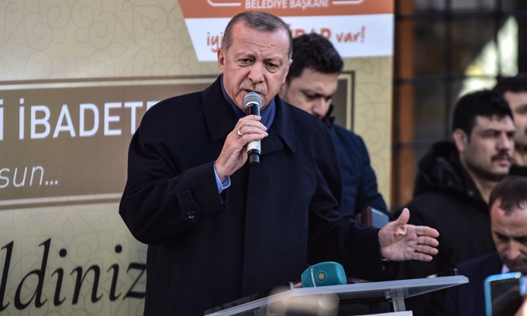 Erdoğan: Evinizi müteahhide vermeye mecbur değilsiniz