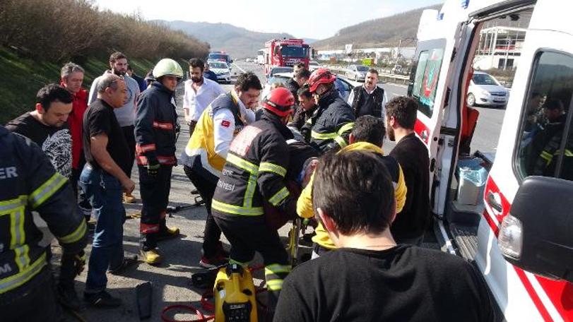 TEM'de zincirleme kaza: Çok sayıda yaralı var