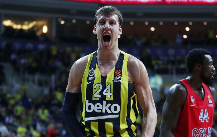 Vesely 3 yıl daha F.Bahçe Beko'da