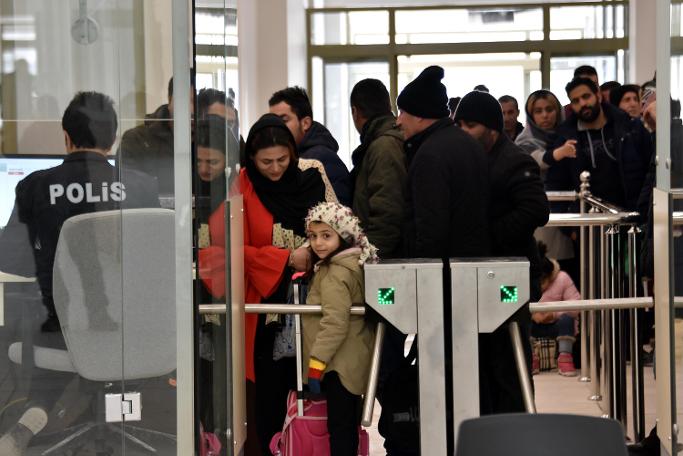 Kapıköy Gümrük Kapısı hizmete açıldı