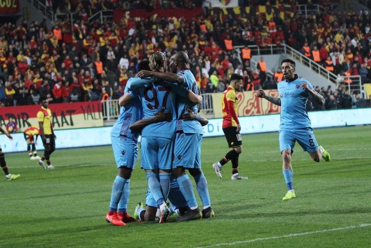 Trabzonspor Göztepe'yi 3 golle geçti