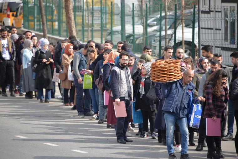 Memurluk kuyruğu! 387 kişi alınacak