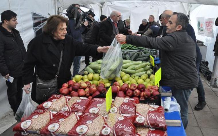 Ankara'da bir günde 23 ton bakliyat satıldı