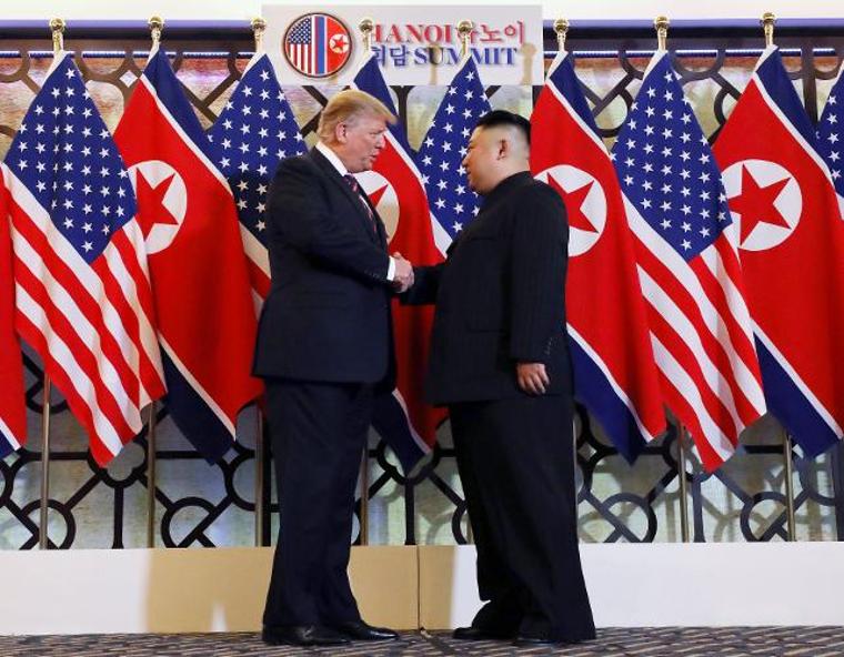 Kritik Trump-Kim zirvesi başladı