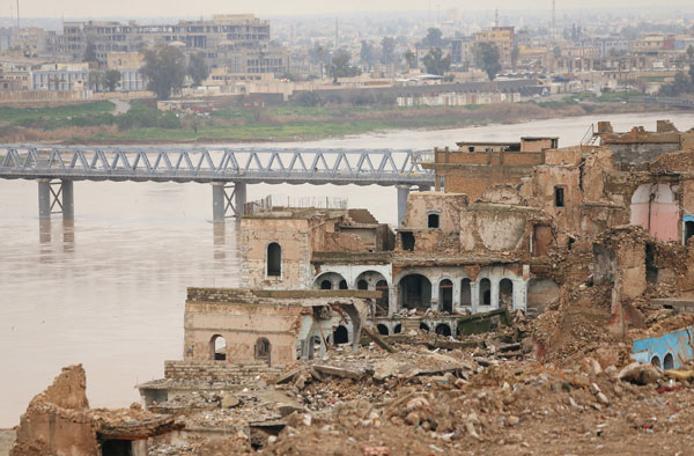 Reuters fotoğraflarını geçti! Hayalet şehre döndü