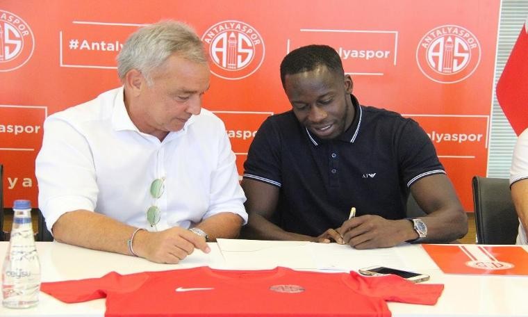 Antalyaspor’da Cissokho kadro dışı kaldı