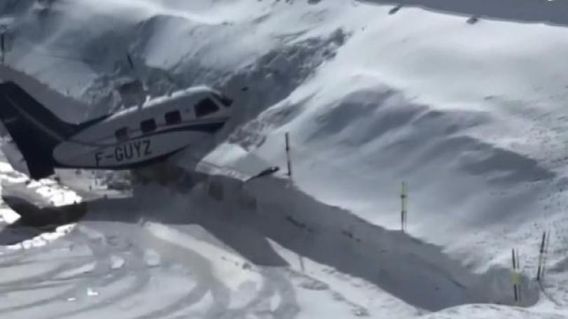 Uçak, pist dışındaki kar yığınına çarparak durabildi (09.02.2019)