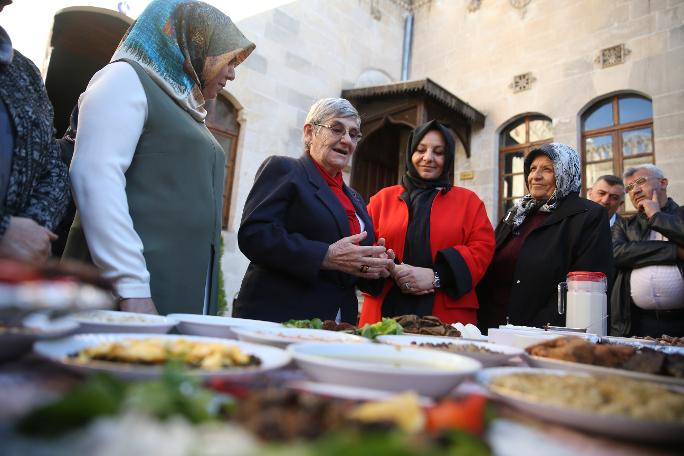 Canan Karatay tavsiye etti: Kalp krizini ve kanseri önler