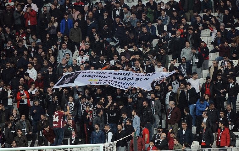 Beşiktaş tribünlerinden Ankaragücü’ne destek