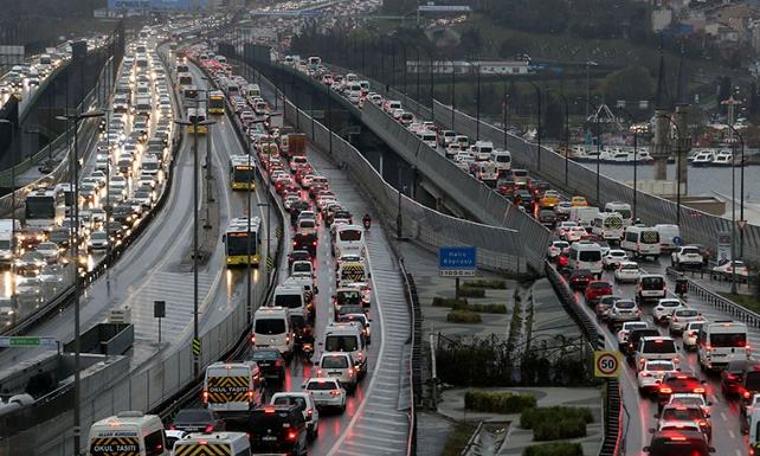 İstanbul'da trafik durma noktasına geldi: İşte son durum