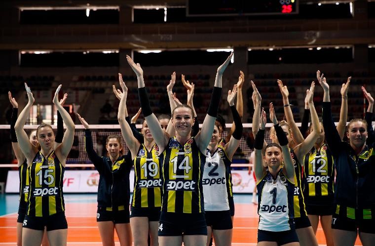 Sarı Melekler İtalya'dan galip döndü