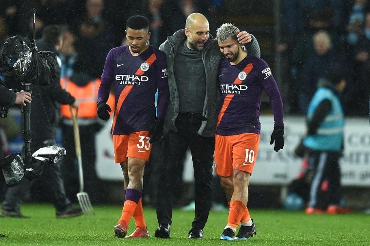 Manchester City kupada yarı finalde