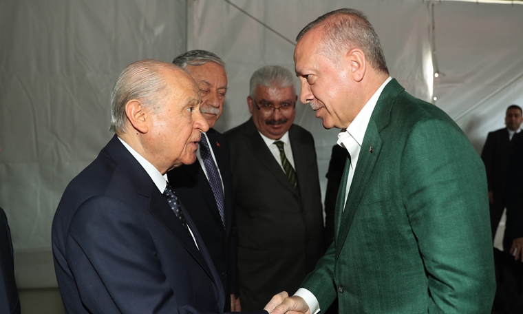 Erdoğan 'dirayetli siyasetçi' diye tanımladığı Bahçeli için daha önce neler demişti?