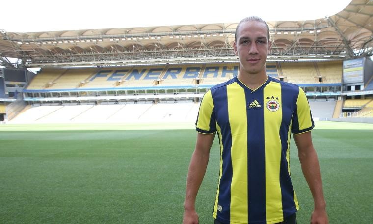 Fenerbahçe'de Frey ameliyat edildi