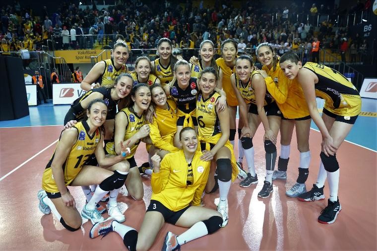 VakıfBank, yarı final için sahada