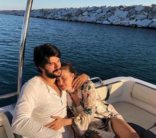 Fahriye Evcen Burak Özçivit çiftinin bebeklerinin ismi belli oldu