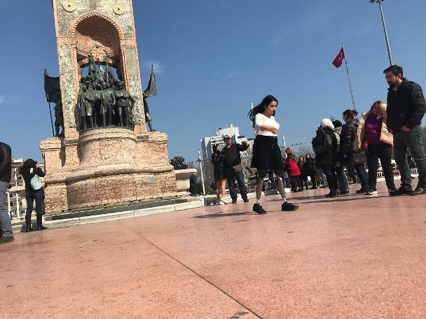 22 yıl sonra ilk adımlarını İstiklal Caddesi'nde attı