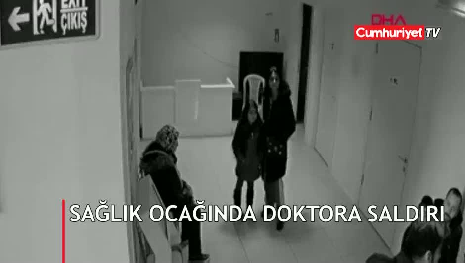 Sağlık ocağında doktora saldırı anı kamerada