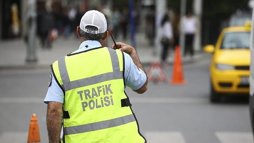 İzmir'de kaza! Down sendromlu çocuklar ve ailelerini taşıyordu