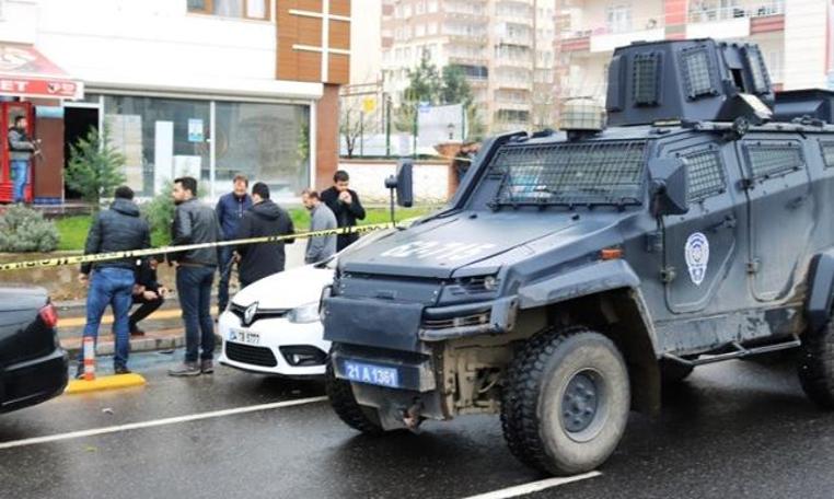 Diyarbakır'da iki grup arasında silahlı kavga: 5 yaralı