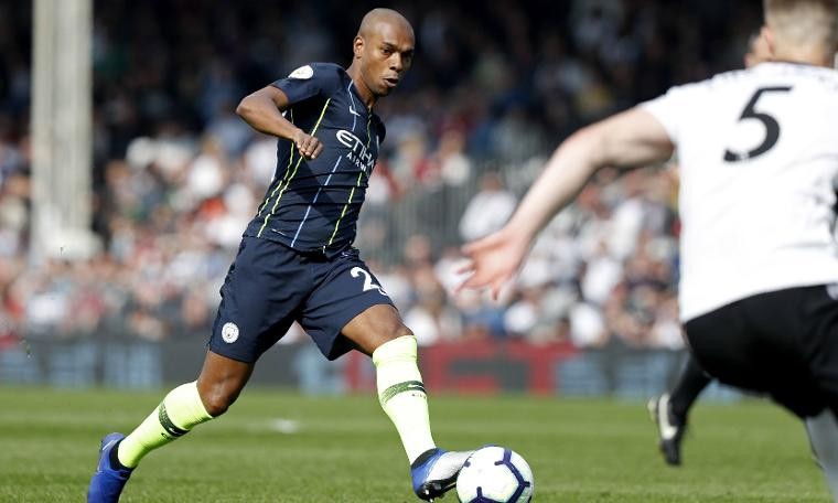 Manchester City deplasmanda güldü