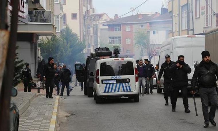 Sancaktepe'de taşlı sopalı kavga... Yaralılar var