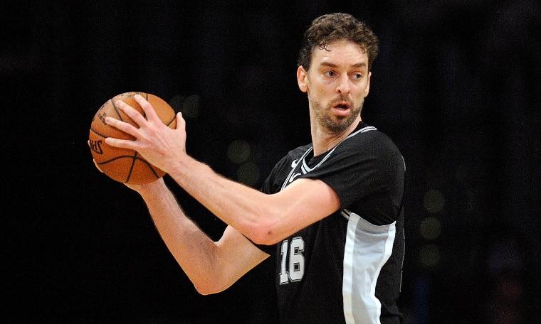 Pau Gasol, Ersan'a takım arkadaşı oldu