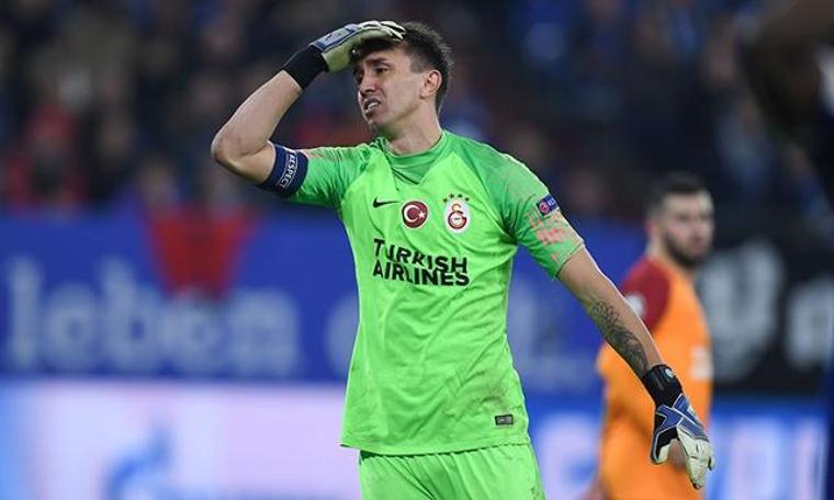 Fatih Terim Muslera'dan memnun değil