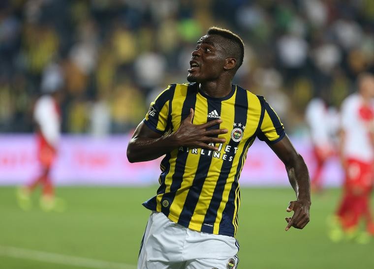 Emenike Kadıköy'e geliyor