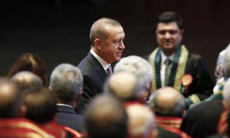 Erdoğan'a hakarete beraat kararı verdiği için cezalandırılan hakim hakkında HSK'den açıklama