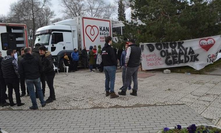 Çarşı grubundan Öykü Arin'e destek