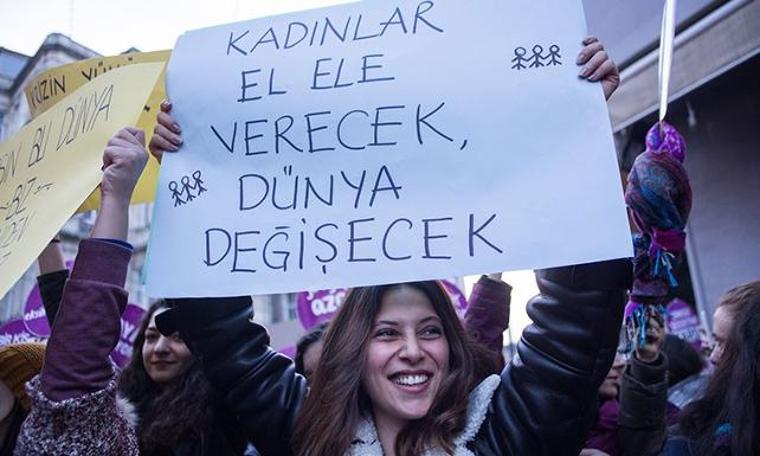 Kadınlar, 8 Mart Dünya Emekçi Kadınlar Günü'nde yine alanlarda