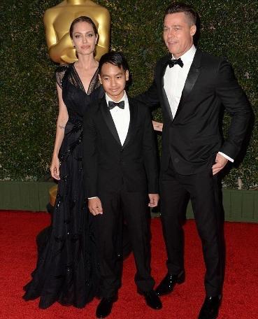 Angelina Jolie, Brad Pitt’i geri istiyor